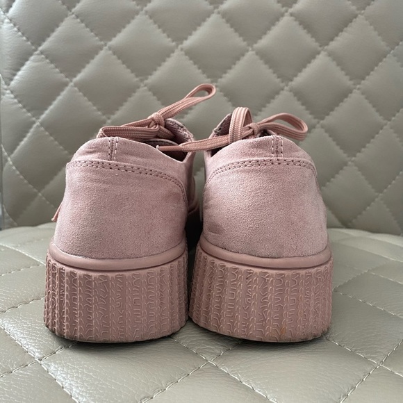 Suede material platform sneakers - Picture 6 of 8